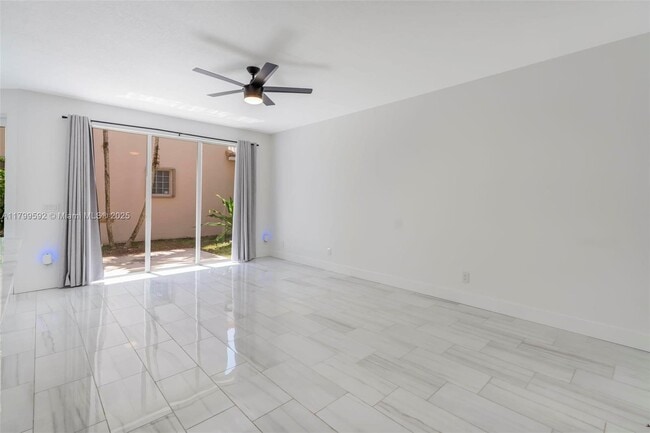 Building Photo - 5050 Greenwich Preserve Ct