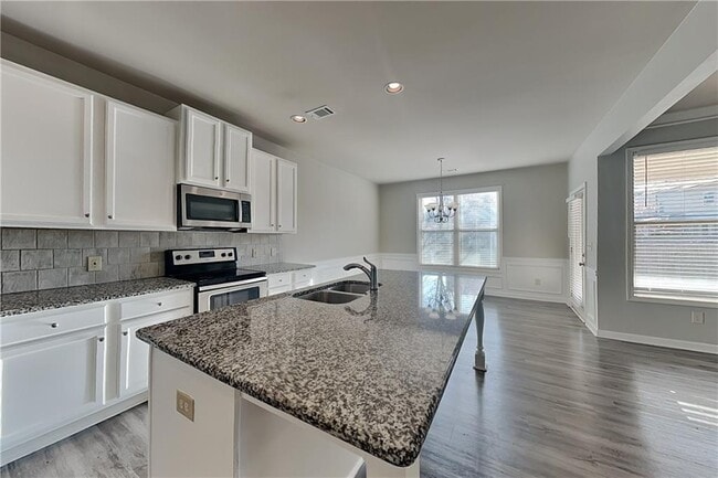 Building Photo - 2212 Black Pebble Cir