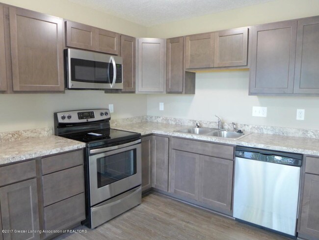 Building Photo - 5832 Outer Dr