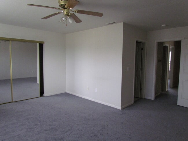 Building Photo - AVAILABLE SEPTEMBER 08,2025!!
