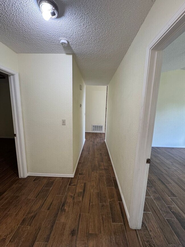 Building Photo - 4515 W Princeton Pl