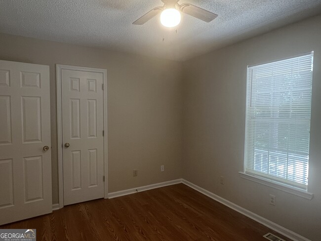 Building Photo - 217 Briarpatch Ct