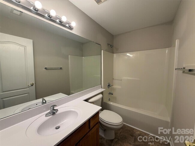 Building Photo - 7333 Michaels Landing Dr