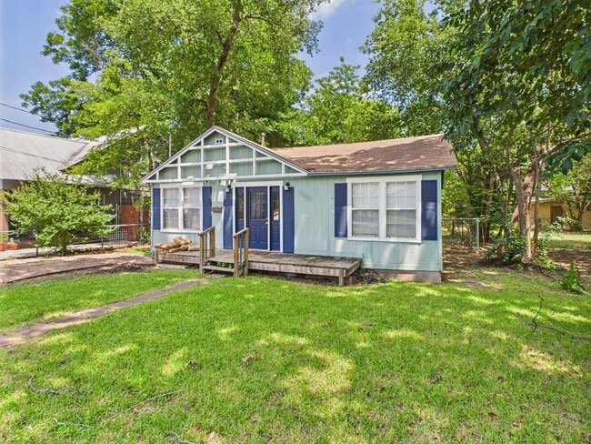 Primary Photo - 1607 S 2nd St