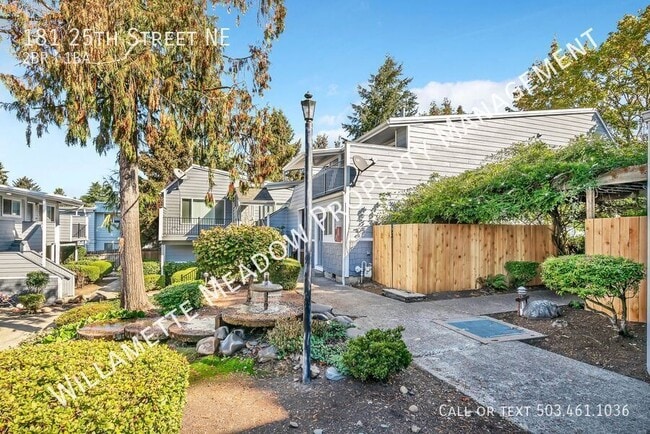 Building Photo - 181 25th St NE