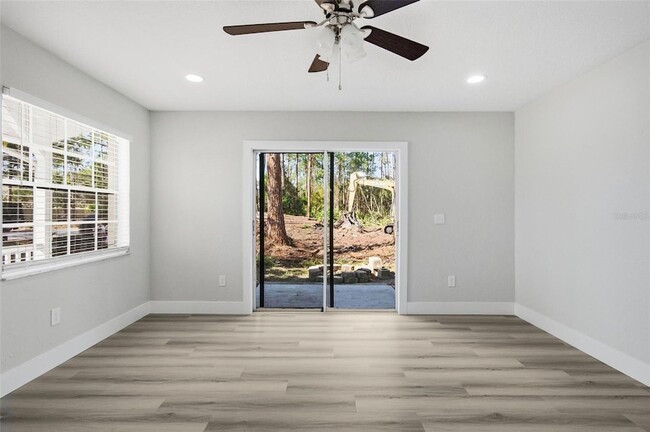 Building Photo - 123 Rae Dr