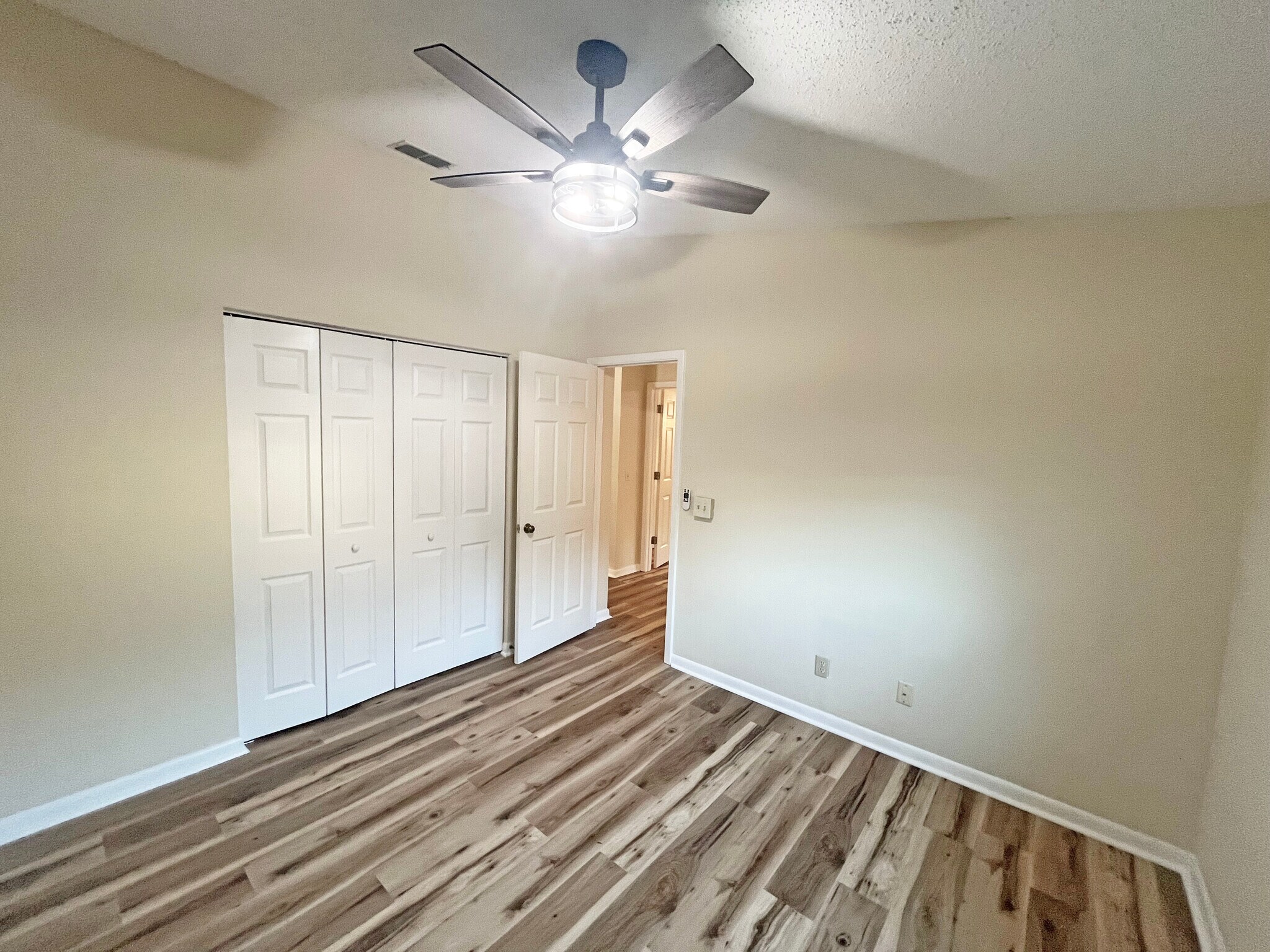 Building Photo - 26 Aledo Ct