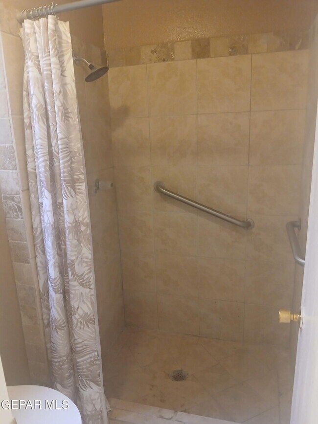 Building Photo - 6057 Morning Glory Cir