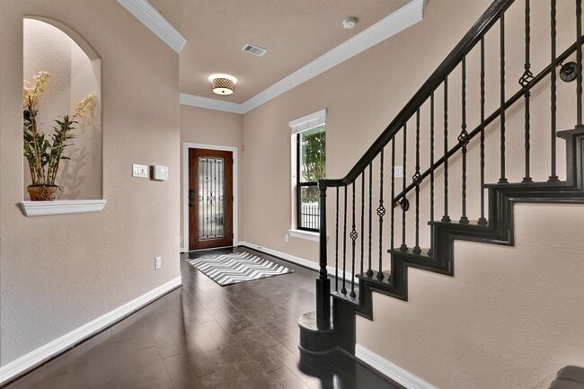 Building Photo - 2725 Kings Retreat Cir