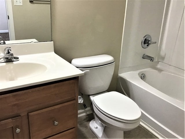 Building Photo - 402 River Summit Dr