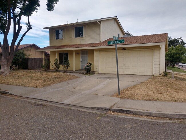 Primary Photo - 1910 Ponderosa Dr