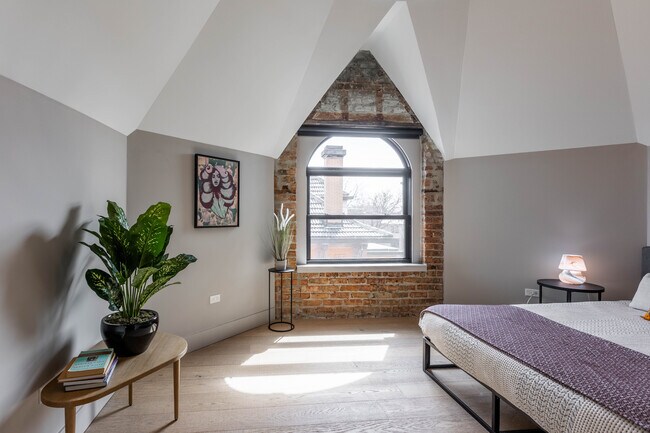 Penthouse Unit #301 - Grand Kedzie Lodge