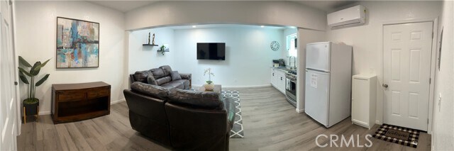 Building Photo - 723 N Quince Ave