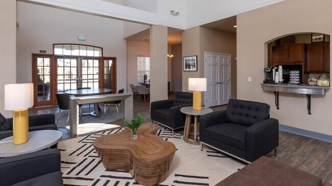 Building Photo - 4275 Sanders View Dr