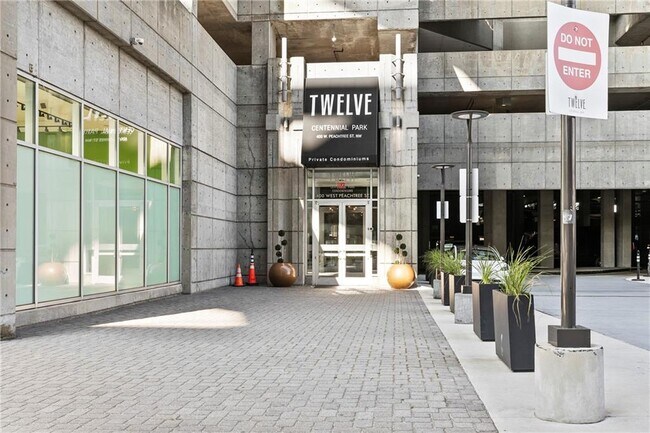 Building Photo - 400 W Peachtree St NW