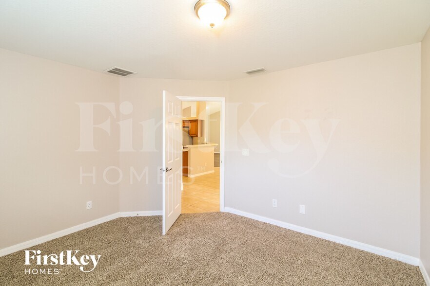 Building Photo - 1406 Glenan Rd