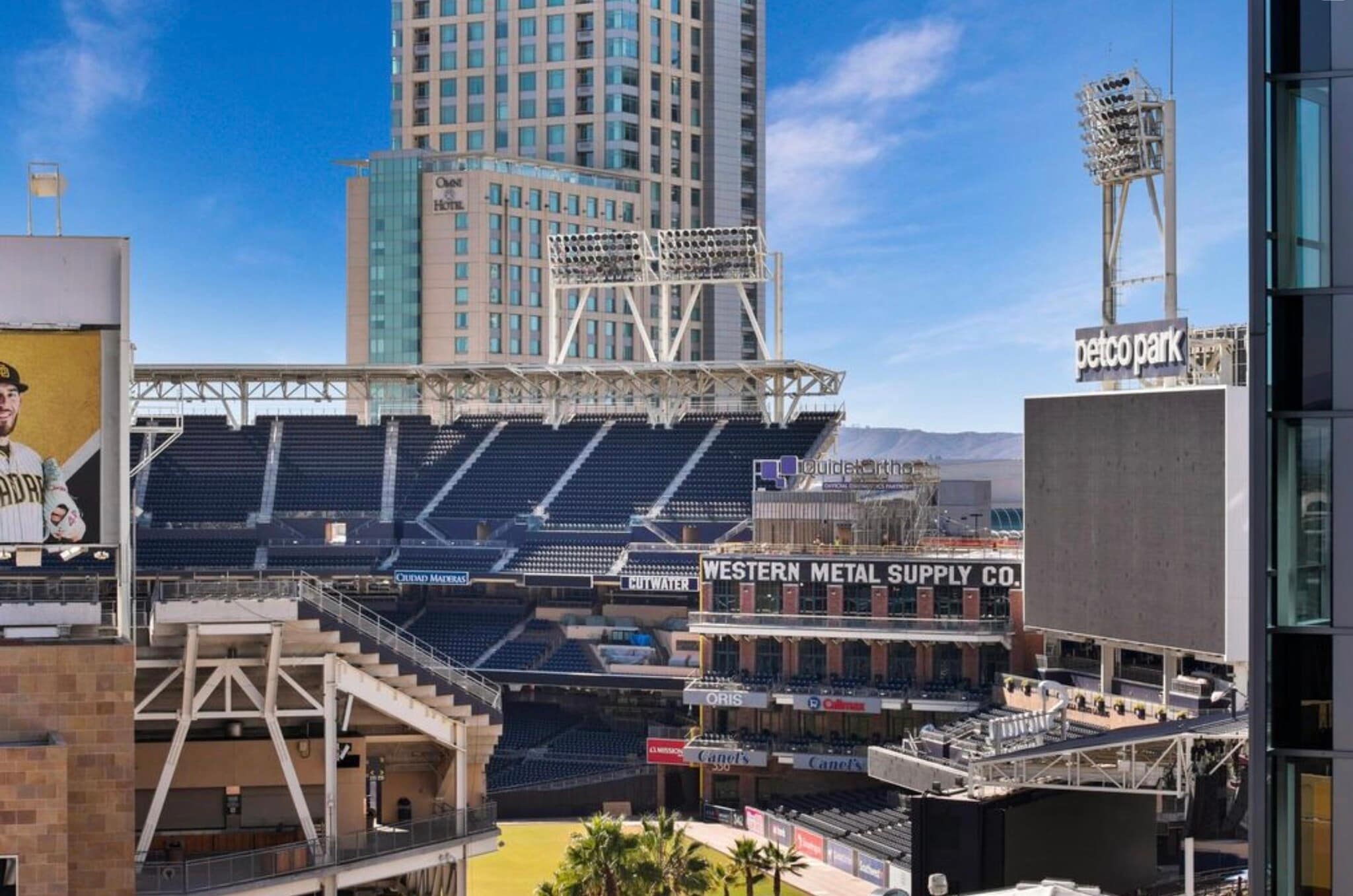 Building Photo - 321 10th Ave