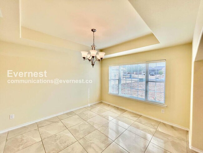 Building Photo - 1413 Avenue A