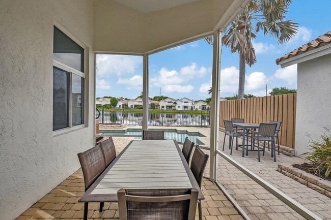 Building Photo - 2469 NW 66th Dr