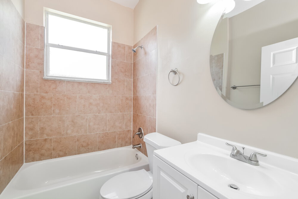 Building Photo - 4059 Boca Woods Dr