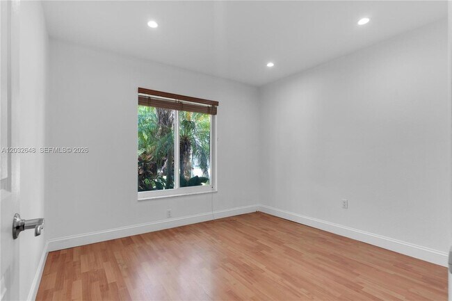 Building Photo - 11728 SW 97th St