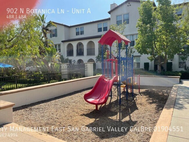 Building Photo - 902 Botanica Ln