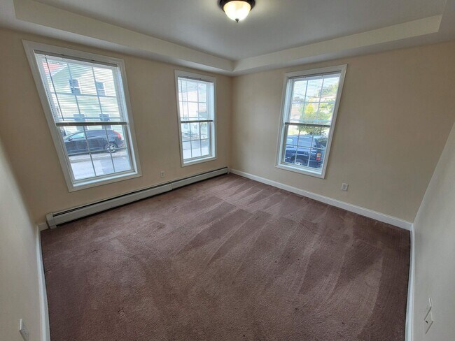 Building Photo - 21 Jane St