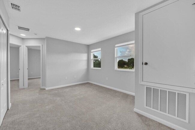 Building Photo - Lake Nona Townhome