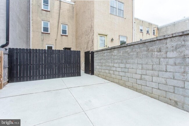 Building Photo - 2120 Ellsworth St