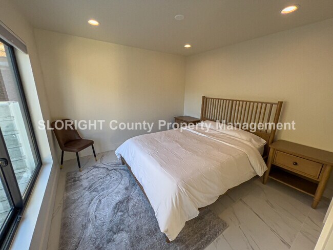 Building Photo - AVAILABLE NOW - Executive Luxury Ocean-View Home in Prime Morro Bay Location - 3 Bed / 3 Bath