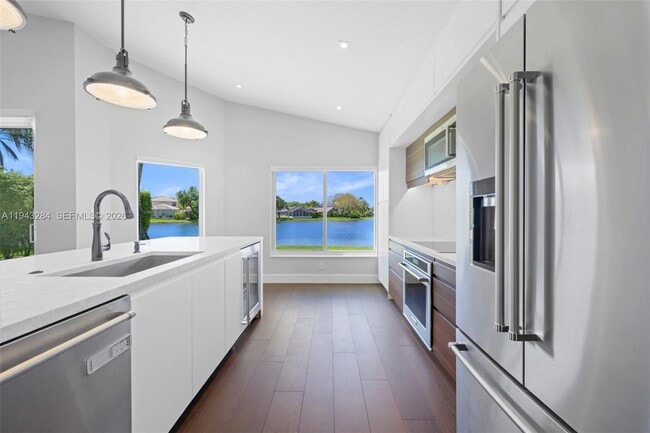 Building Photo - 16440 Ruby Lake