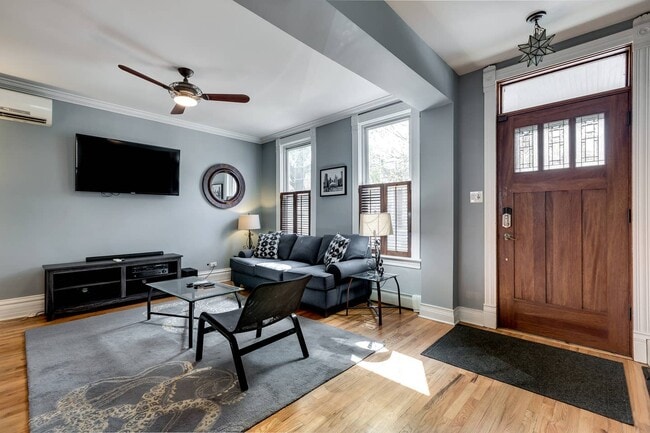 Building Photo - 2125 N. Winchester-