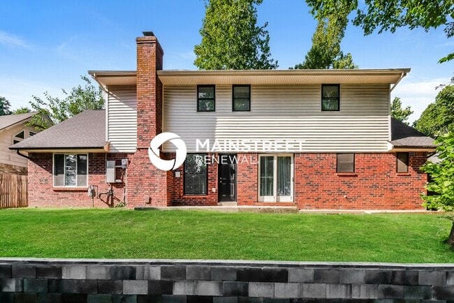 Building Photo - 4 Bedroom Pet-Friendly Home in EDMOND, OK with Main Street Renewal