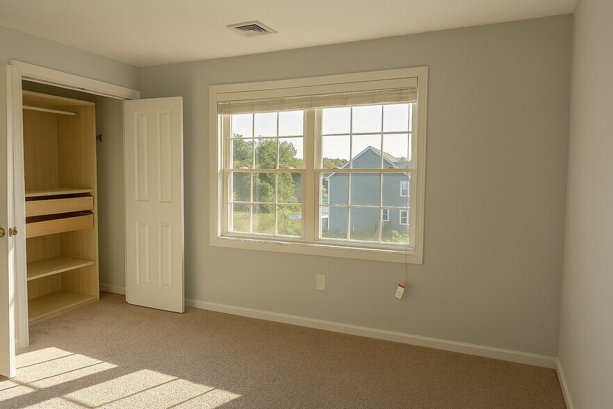 Building Photo - 6 Pepperbush Court