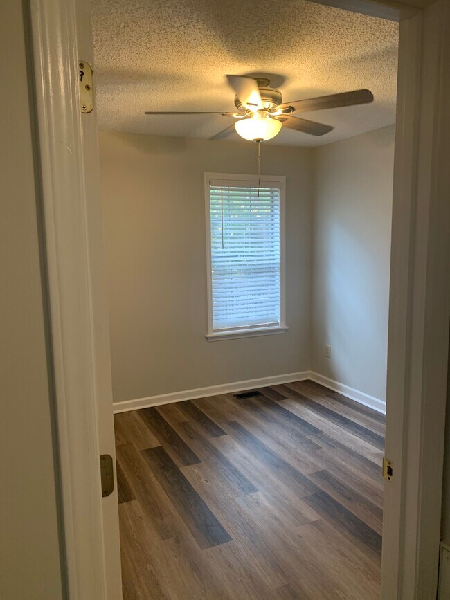 Building Photo - 2213 Bufflehead Rd