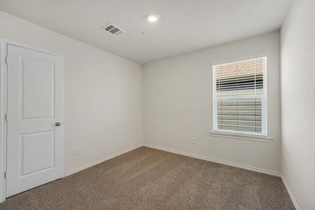 Building Photo - 325 Clematis St