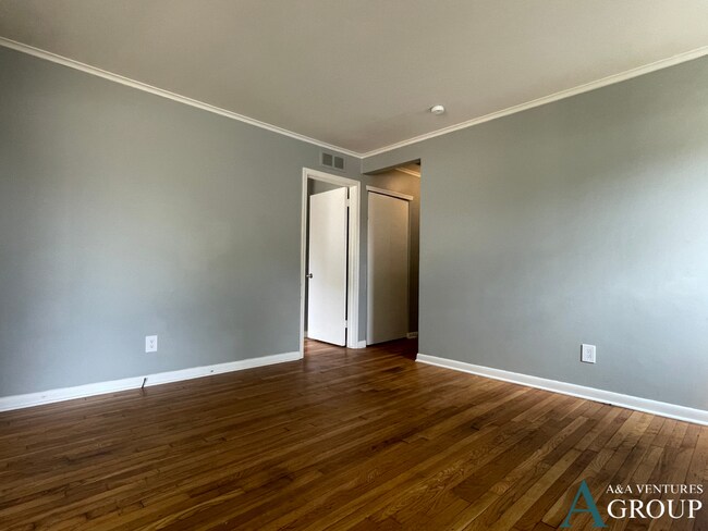 Building Photo - 8085 Stephens