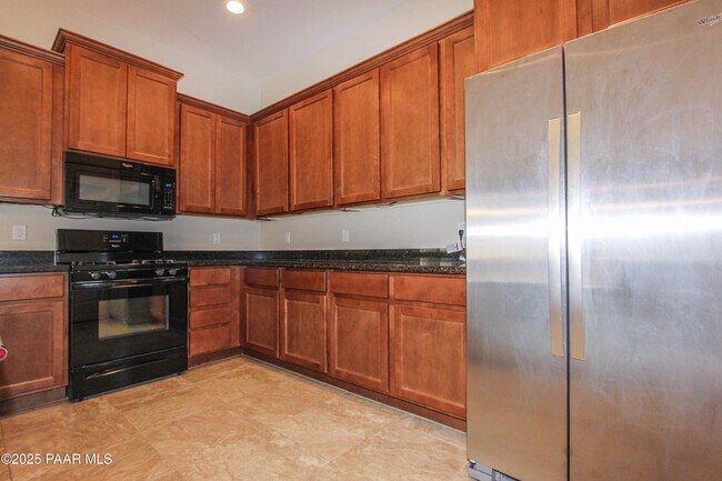 Building Photo - 2677 Capella Dr