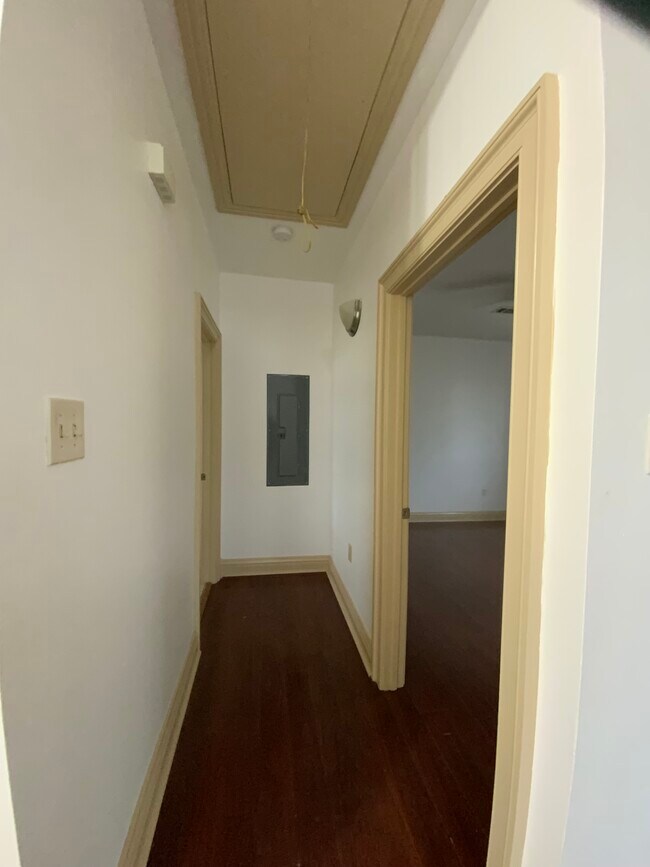 Building Photo - 1911 Ricouard Rd