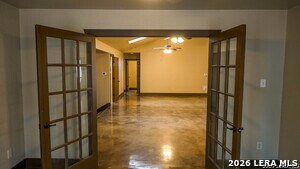 Building Photo - 923 Midnight Dr