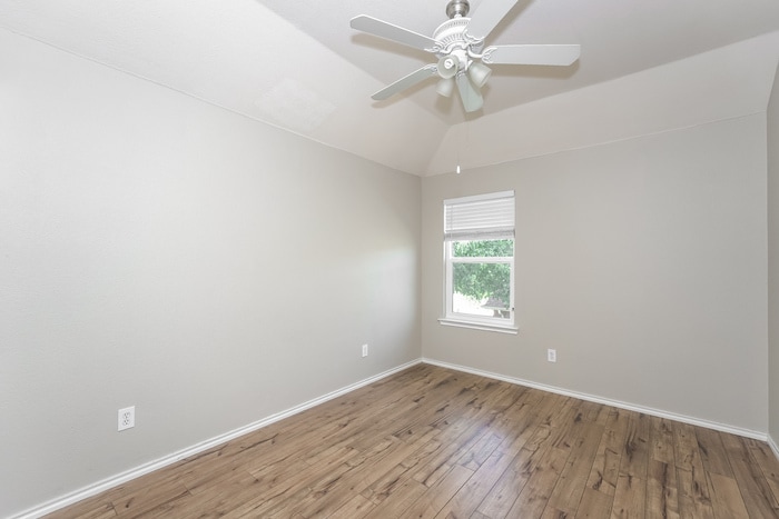 Building Photo - 9865 Gallatin Ln