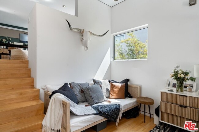 Building Photo - 720 Brooks Ave