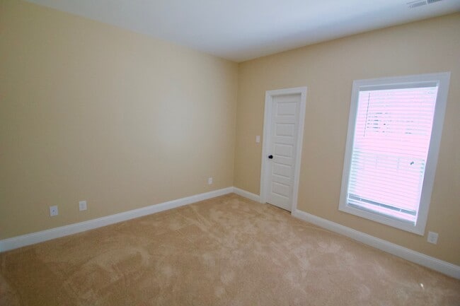 Building Photo - "Brand New Construction". Quiet Location, ...