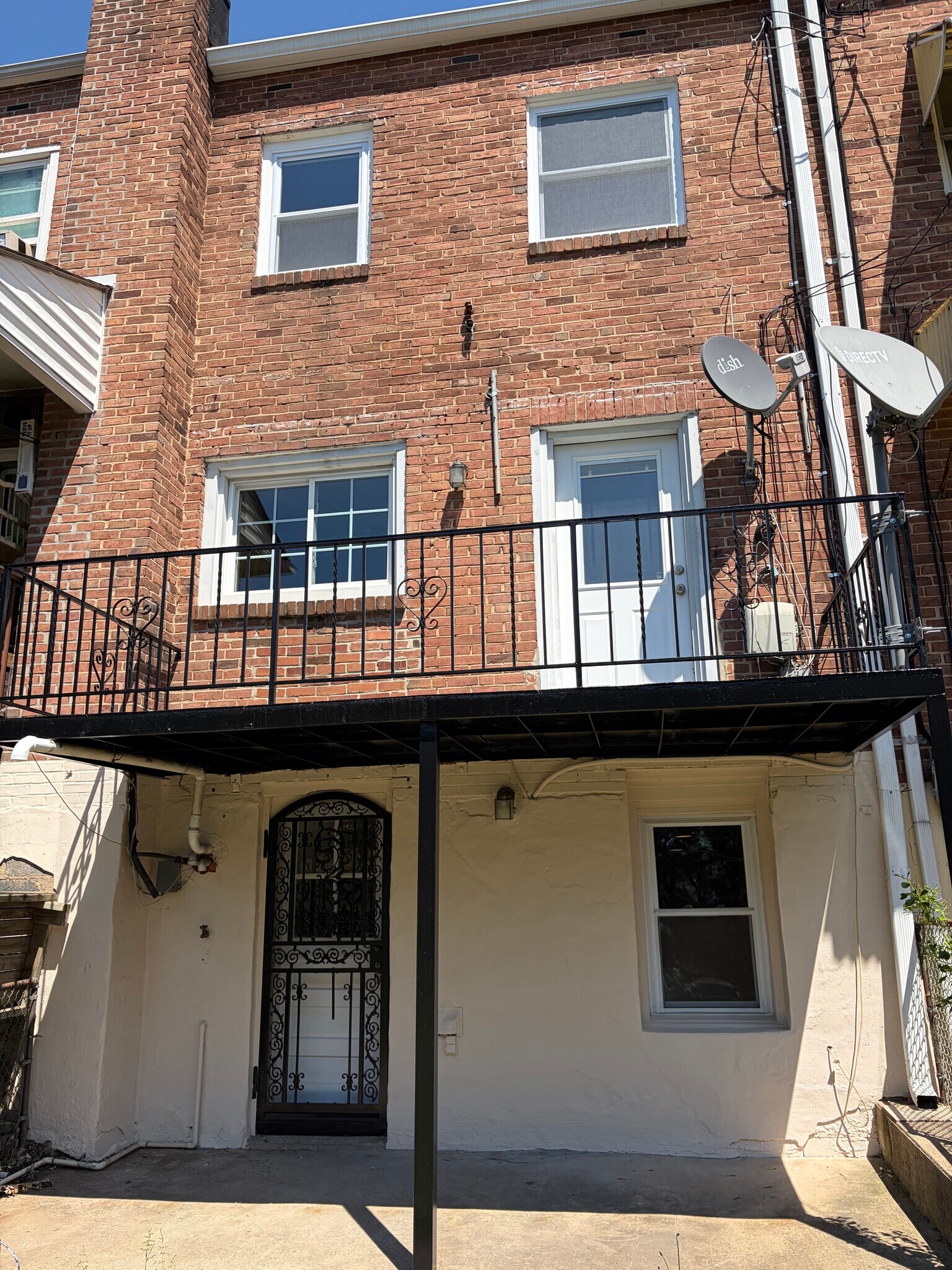 Building Photo - 546 47th St