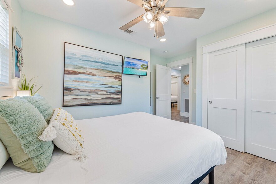 Building Photo - 22 Waynel Cir SE