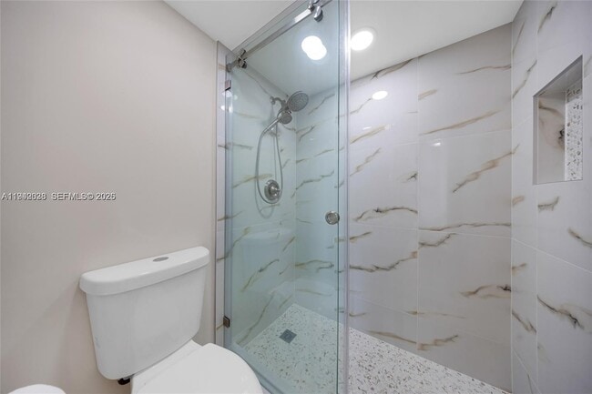 Building Photo - 20400 W Country Club Dr