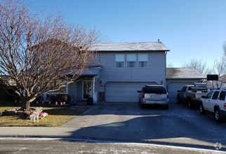 Building Photo - 2400 N Hawaiian Hawk Pl
