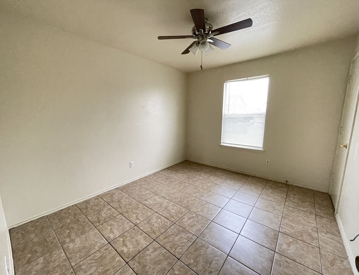 Building Photo - 1504 Windward Dr