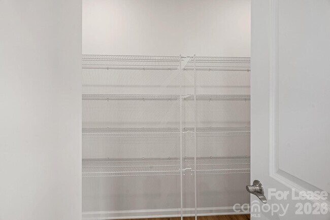 Building Photo - 1423 Caracara Ct