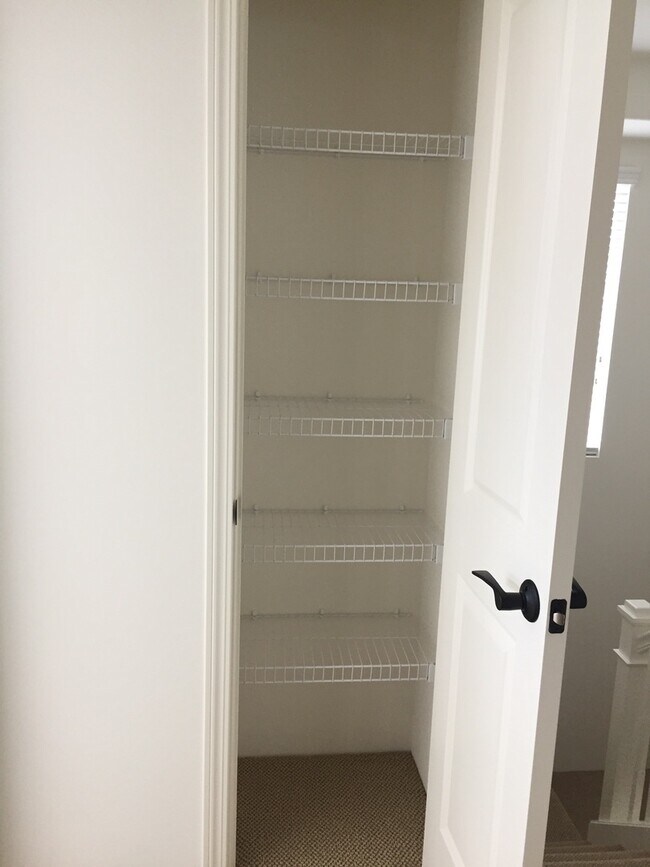 Building Photo - Lei Pauku - 3/2.5 bath Golf Course View